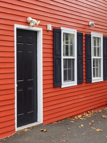 Cost of Red Vinyl Siding Installation in Petaluma